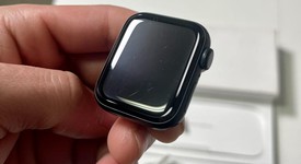 Good
													Apple Watch SE 2nd Gen 40mm - Midnight, A2722 - GPS, Aluminum, photo 1 of 3