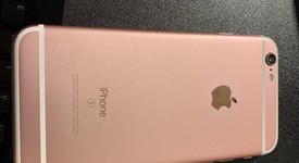 Good
													Apple iPhone 6S - Unlocked, Rose Gold, 16 GB, A1633, photo 3 of 9