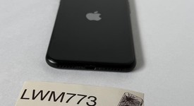 Good
													Apple iPhone SE 2nd Gen 2020 - Unlocked, Black, 64 GB, A2275, photo 5 of 8