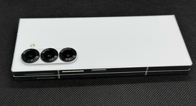 Good
													Samsung Galaxy Z Fold6 - Unlocked, White, 256 GB, 12 GB, SM-F956U1, photo 4 of 4