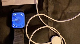 Good
													Apple Watch Series 9 45mm - Unlocked, Midnight, A2984 - Cellular, Aluminum, photo 4 of 8