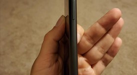 Mint
													Google Pixel 2 XL - Unlocked, Black, 128 GB, Google Edition, photo 4 of 7