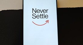 Good
													OnePlus 13 - Unlocked, Black Eclipse, 512 GB, 16 GB, photo 1 of 10