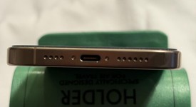 Mint
													Apple iPhone 16 Pro Max - Unlocked, Desert, 512 GB, A3084, photo 3 of 6