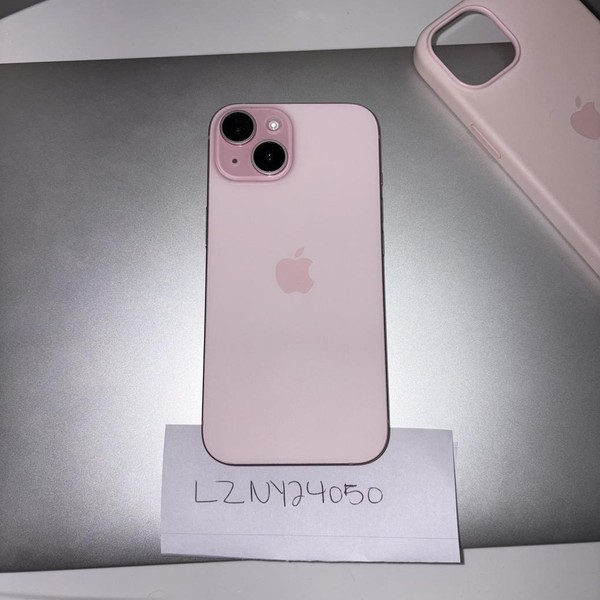 Apple iPhone 15 - Unlocked, 256 GB, Pink, A2846