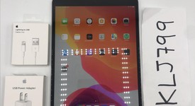 Good
													Apple iPad Pro 10.5" - Unlocked, Gray, 256 GB, photo 1 of 7