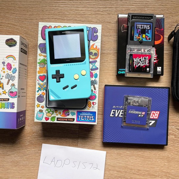 ModRetro Chromatic - Wave