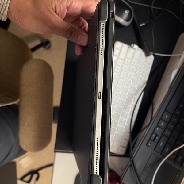 Apple iPad Pro 12.9 inch 3rd Gen 2018 - Wi-Fi, 256 GB, Silver, A1876