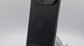 Mint
													Google Pixel 9 - AT&T, Obsidian, 128 GB, 12 GB, G2YBB, photo 2 of 5