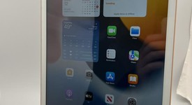 Mint
													Apple iPad 8th Gen - Wi-Fi, Gold, 128 GB, A2270, photo 4 of 6