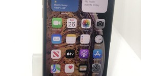 Good
													Apple iPhone Xs Max - Unlocked, Gold, 64 GB, A1921, photo 1 of 7