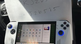 Mint
													Asus ROG Ally 7" - Z1 Extreme, White, 512 GB, 16 GB, Ryzen Z1 Extreme, photo 4 of 11
