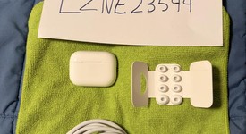 Used
													Apple AirPods Pro 3, photo 1 of 6