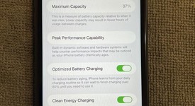 Mint
													Apple iPhone 11 - Unlocked, Black, 64 GB, A2111, photo 3 of 8