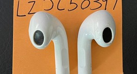 Used
													Apple AirPods 3rd Gen - Lightning Case, photo 5 of 5