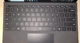 Good
													Microsoft Surface Pro 5 (2017) - Unlocked, Silver, 256 GB, 8 GB, LTE, photo 3 of 7