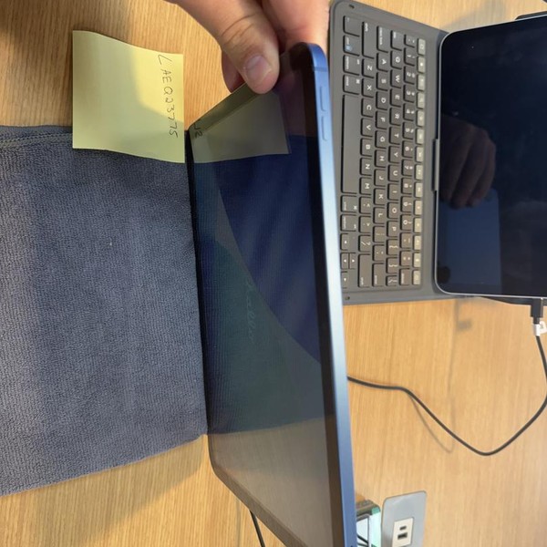 Apple iPad (10th Gen) - Verizon, 64 GB, Blue, A2757