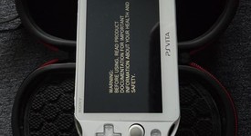 Mint
													PlayStation Vita, photo 4 of 10