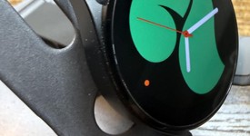 Good
													Samsung Galaxy Watch4 - Unlocked, Black, 40mm, photo 3 of 6