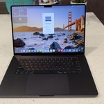 Mint MacBook Pro Late 2023 (M3) - 16 inch - 2 TB, Black, 64 GB, Apple M3 Max 16-core, 40-core GPU