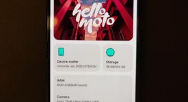 Mint
													Motorola Razr (2025) - Unlocked, Green, 256 GB, 8 GB, photo 5 of 19