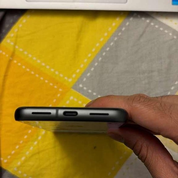 Google Pixel 8 - Unlocked, 128 GB, Obsidian, 8 GB, G9BQD, Sub-6 5G