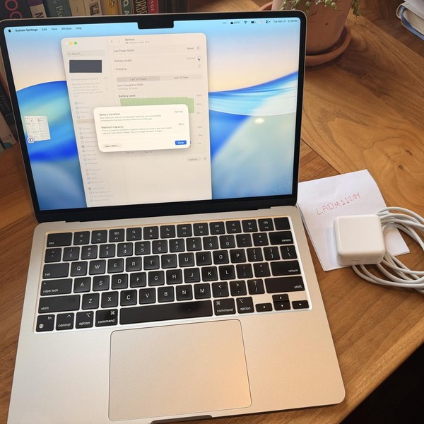 MacBook Air 2024 (M3) - 13 inch - 2 TB, Silver, 24 GB, Apple M3, 10-core GPU