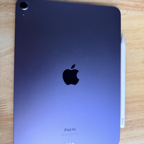 Apple iPad Air 5th Gen - Wi-Fi, 64 GB, Purple, A2588