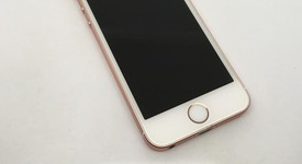 Fair
													Apple iPhone SE 1st Gen 2016 - T-Mobile, Rose Gold, 16 GB, A1662, photo 4 of 11