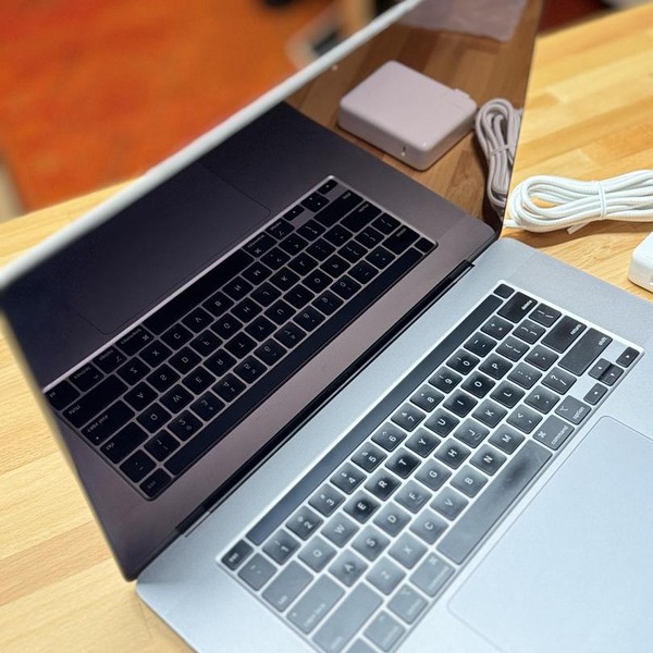 MacBook Pro 2019 - 16 inch - 2 TB, Gray, 64 GB, Intel Core i9