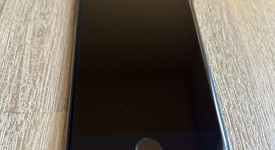 Good
													Apple iPhone SE 3rd Gen 2022 - Unlocked, Midnight, 256 GB, A2595, photo 5 of 8