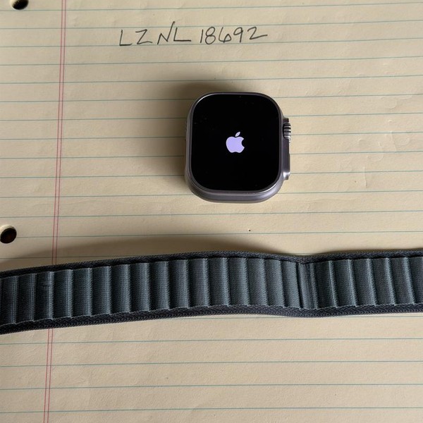 Apple Watch Ultra 49mm - Unlocked, Titanium, A2622
