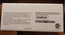 New
													Apple AirPods Pro - MagSafe Case, photo 4 of 8