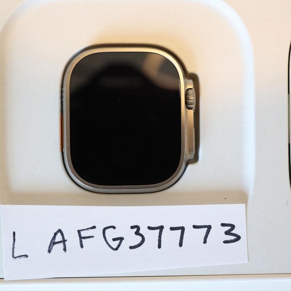 Apple Watch Ultra 2 49mm - Unlocked, Natural, A2986