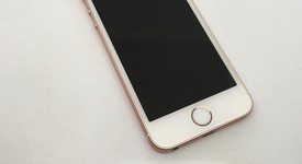 Good
													Apple iPhone SE 1st Gen 2016 - T-Mobile, Rose Gold, 16 GB, A1662, photo 4 of 11
