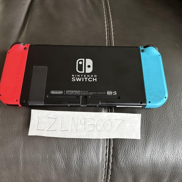 Nintendo Switch - 32 GB, Red & Blue