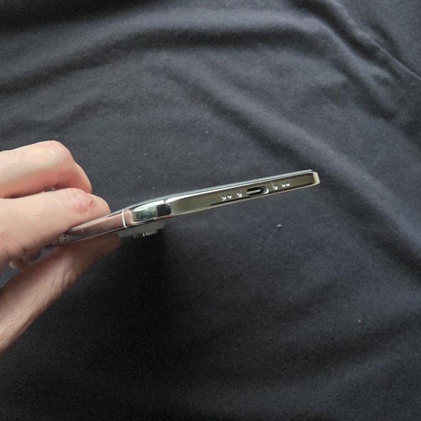 Apple iPhone Air - Unlocked, 256 GB, Cloud White, A3260