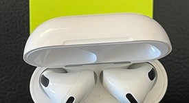 Used
													Apple AirPods 4th Gen - Standard, photo 1 of 5