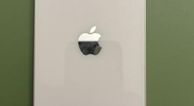 Good
													Apple iPhone 13 - Unlocked, Starlight, 128 GB, A2482, photo 3 of 6