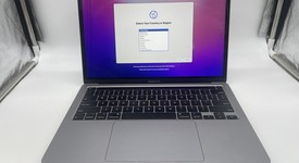 Good
													MacBook Pro 2020 - 13" - I7, Gray, 1 TB, 32 GB, photo 1 of 6