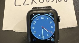 Fair
													Apple Watch Series 5 44mm - Gray, A2093 - GPS, Aluminum, photo 1 of 4
