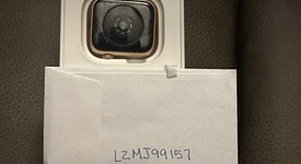 Mint
													Apple Watch SE 1st Gen 40mm - T-Mobile, Gold, A2353 - Cellular, Aluminum, photo 1 of 5