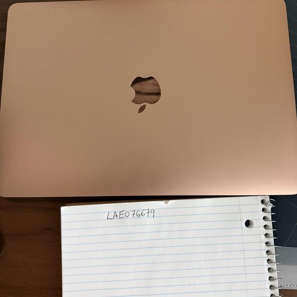 MacBook Air 2020 - 13 inch - 512 GB, Gold, 8 GB, Apple M1