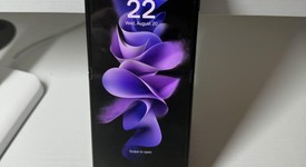 Good
													Samsung Galaxy Z Flip3 5G - T-Mobile, Black, 128 GB, 8 GB, SM-F711U, photo 1 of 3