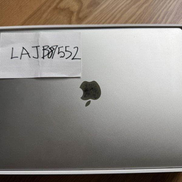 MacBook Air 2020 - 13 inch - 256 GB, Silver, 8 GB, Apple M1