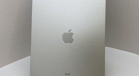 Good
													Apple iPad 10th Gen - Unlocked, Silver, 256 GB, A2757, photo 4 of 6