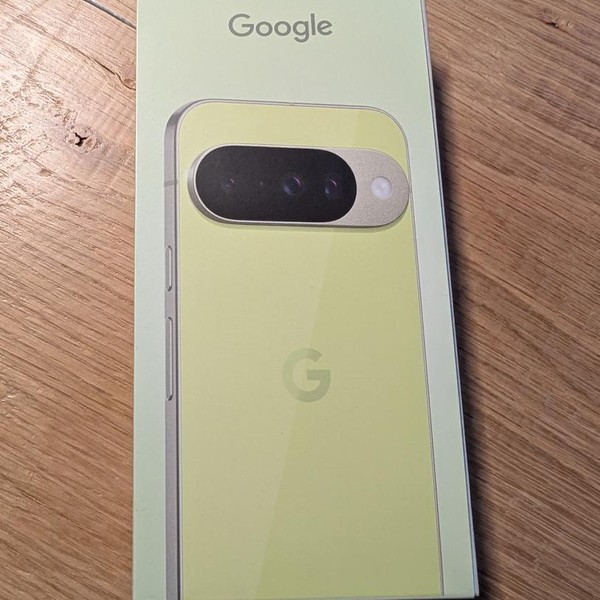 Google Pixel 10 - Unlocked, 128 GB, Lemongrass, GLBW0