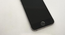 Fair
													Apple iPhone SE 1st Gen 2016 - Verizon, Grey, 16 GB, A1662, photo 3 of 13