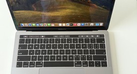 Good
													MacBook Pro 2018 (With Touch Bar) - 13" - I5, Gray, 512 GB, 8 GB, photo 1 of 7