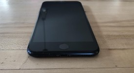 Good
													Apple iPhone 7 Plus - AT&T, Black, 32 GB, 3 GB, A1784, photo 4 of 8